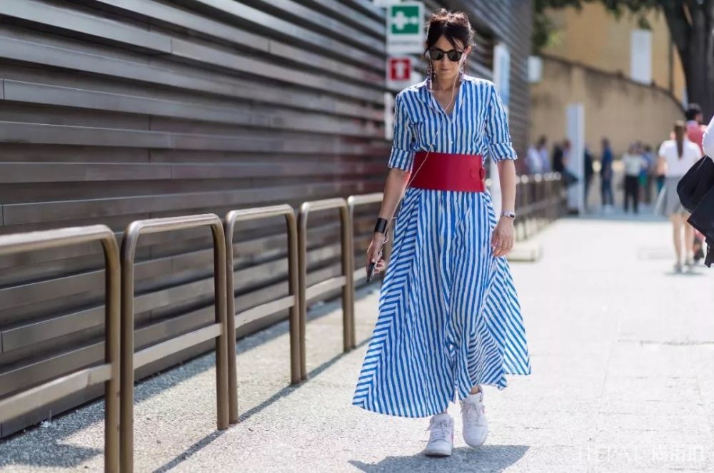 七月还没减肥成功?就让这条裙子帮你瘦着整个夏季吧