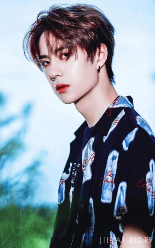 王一博又官宣新剧,女主竟是当红小花,演技与颜值齐飞!