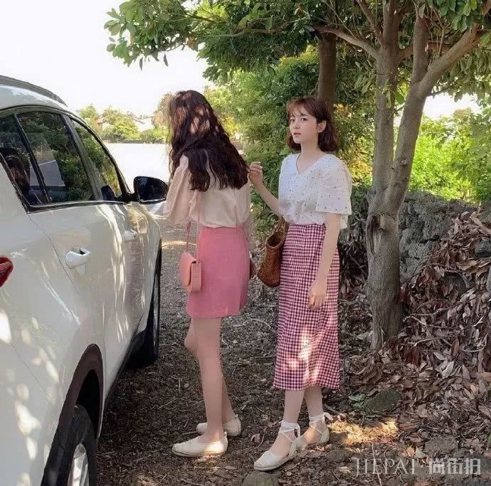 马卡龙色系闺蜜穿搭超好看,夏季穿清凉时髦