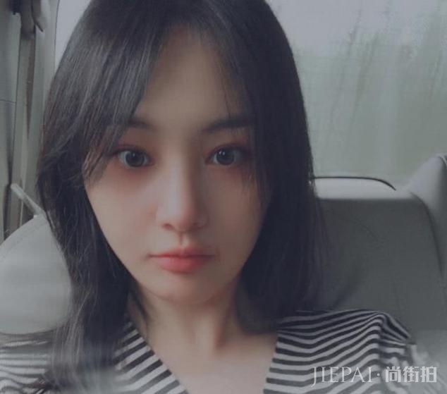 郑爽发文否认要结婚，霸气回应黑粉：你嫌弃我，我还嫌弃你呢