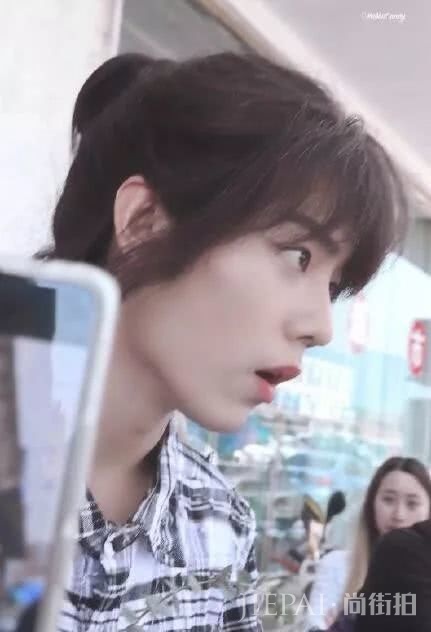 夏天该弄一个什么样的发型才能又美又凉快？