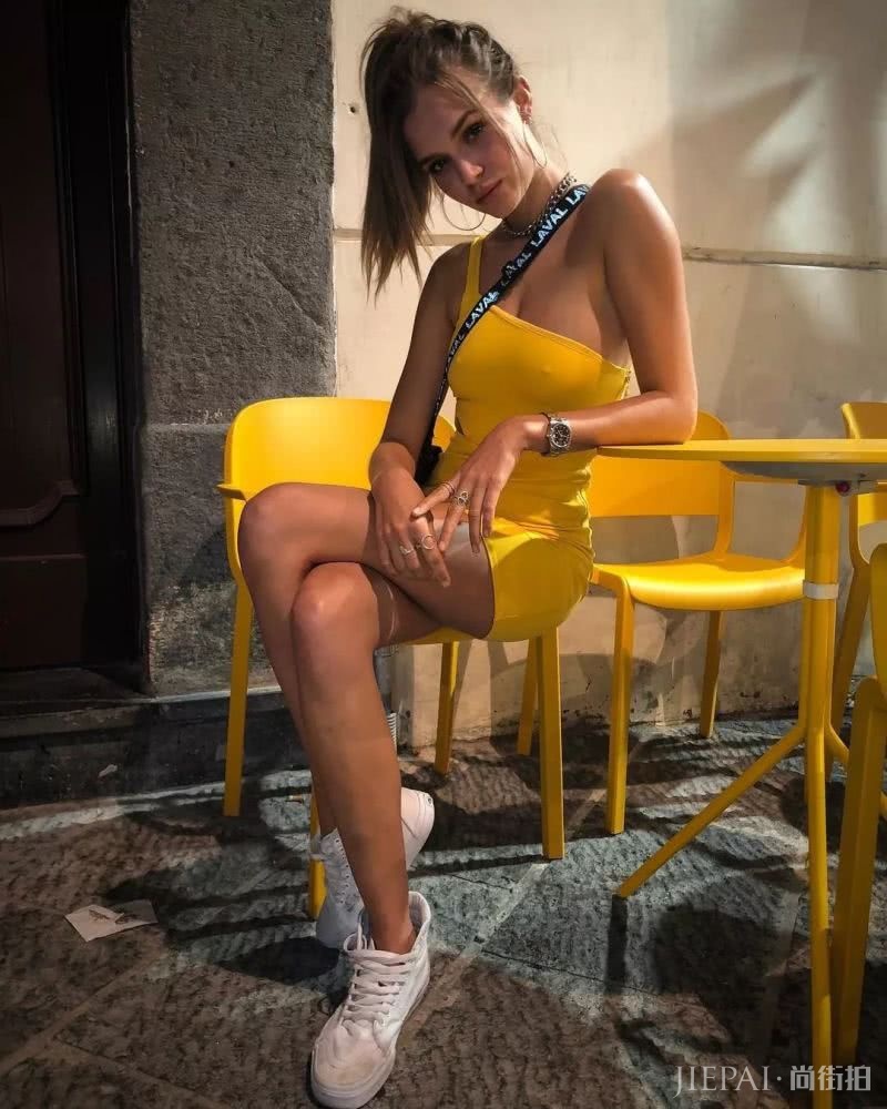 有了这抹明媚黄,你的时髦藏不住