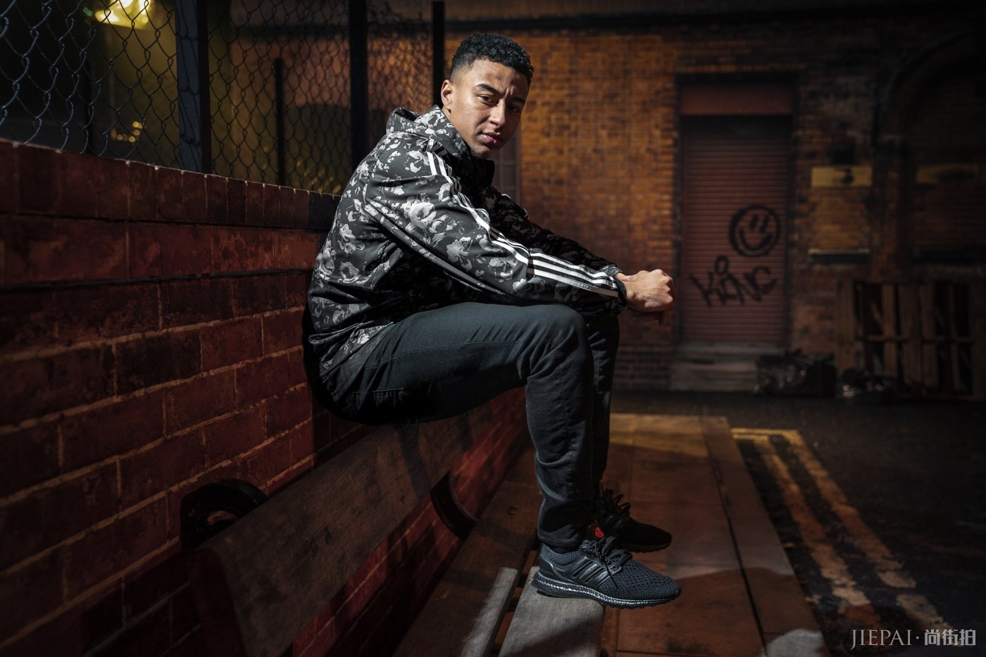 联手顶级英超豪门!Manchester United x adidas全新联名系列新鲜出炉!
