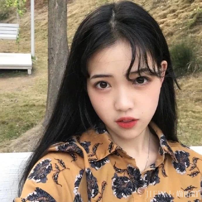 还学不会用刘海修饰脸型?带你解锁正确打开方式,剪出巴掌脸