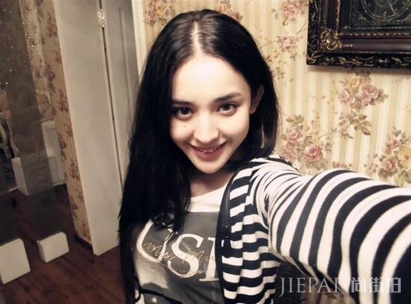古力娜扎带火了“车厘子美甲”,得知价格,终于做的起明星同款了