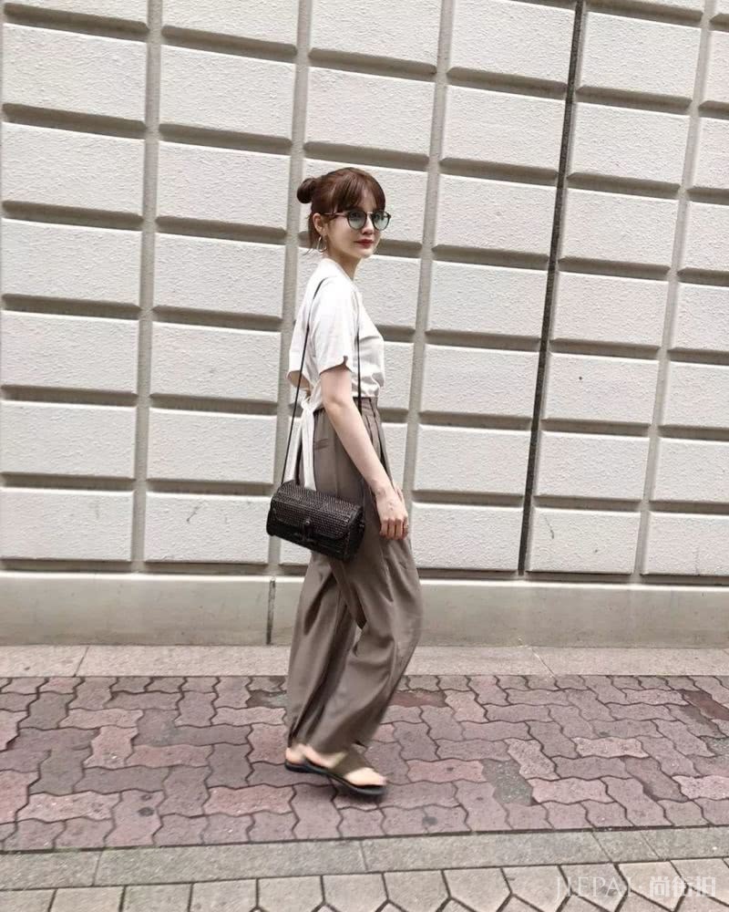 日本模特村田伦子の时髦秘密?一起做“青文字系”女孩