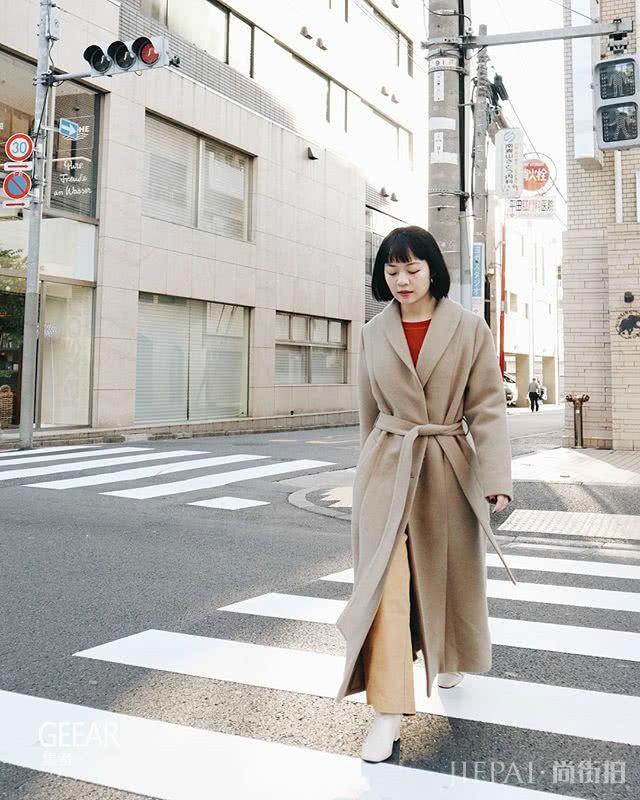 看时尚博主Meg的穿衣搭配风格 真是娇小妹子的最佳模板