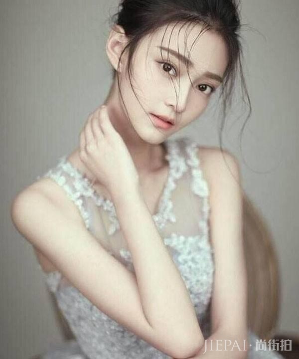 关晓彤室友开始拍戏了，盛蕙子却被女主碾压