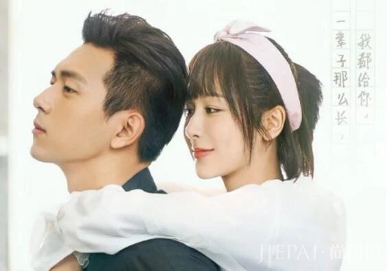 李现王紫璇恋情曝光?两人健身逛展细节被扒,共用情侣卡通人物