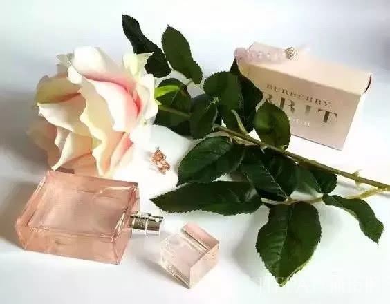 这些非常适合夏天的香水,散发魅力的加分单品你一定要有