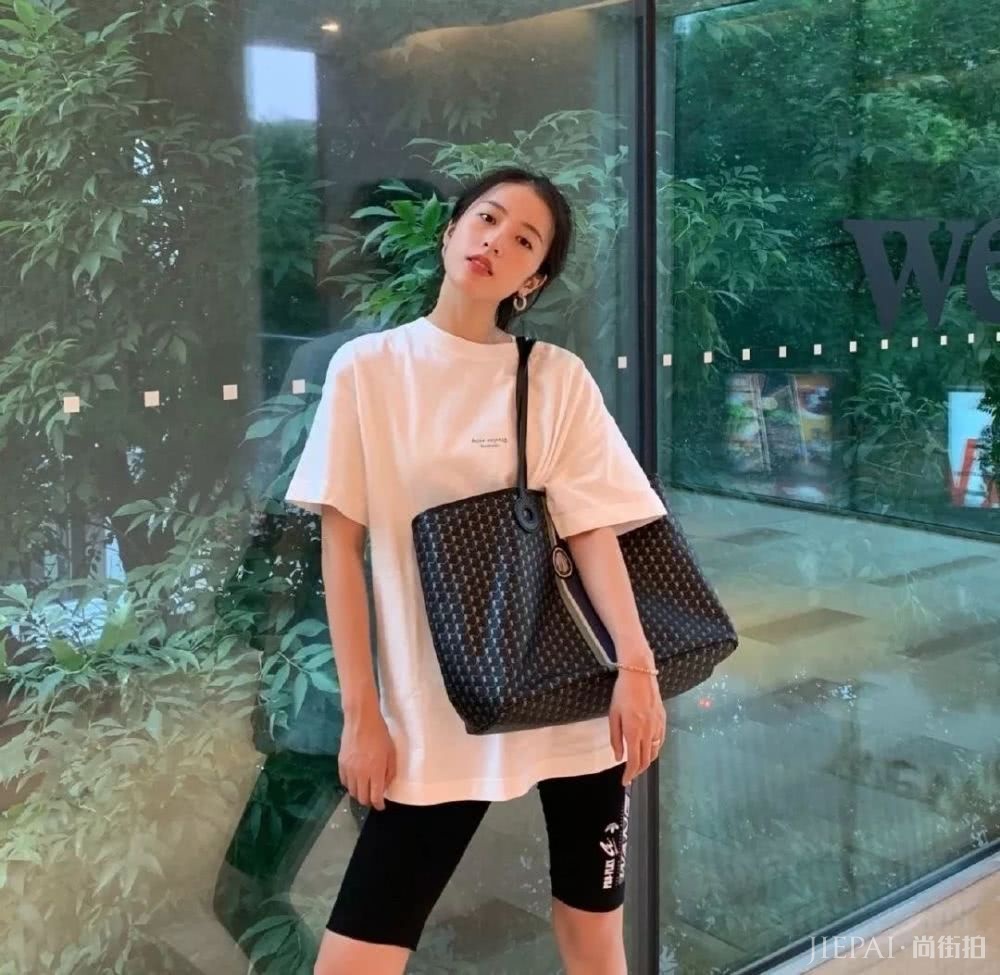 短袖短袖，重点不在短而在“袖”