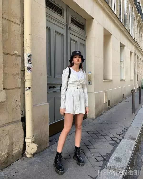 没其他原因，这位法国时尚博主穿衣好看全是因为“颜美人瘦”四个字