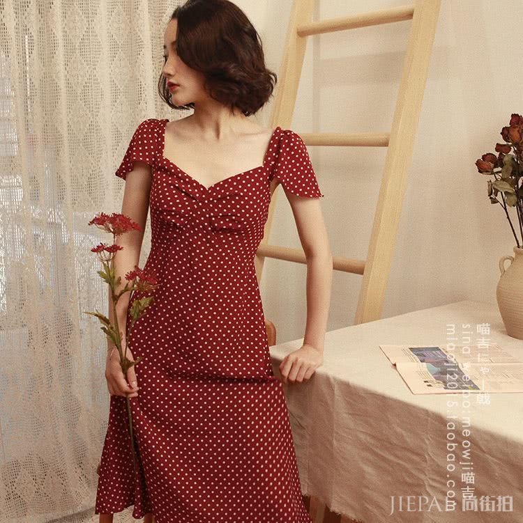 这个夏季最撩人的10条红色连衣裙,当代王祖贤就靠它们了