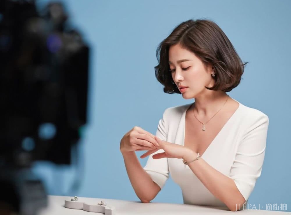 短袖短袖，重点不在短而在“袖”