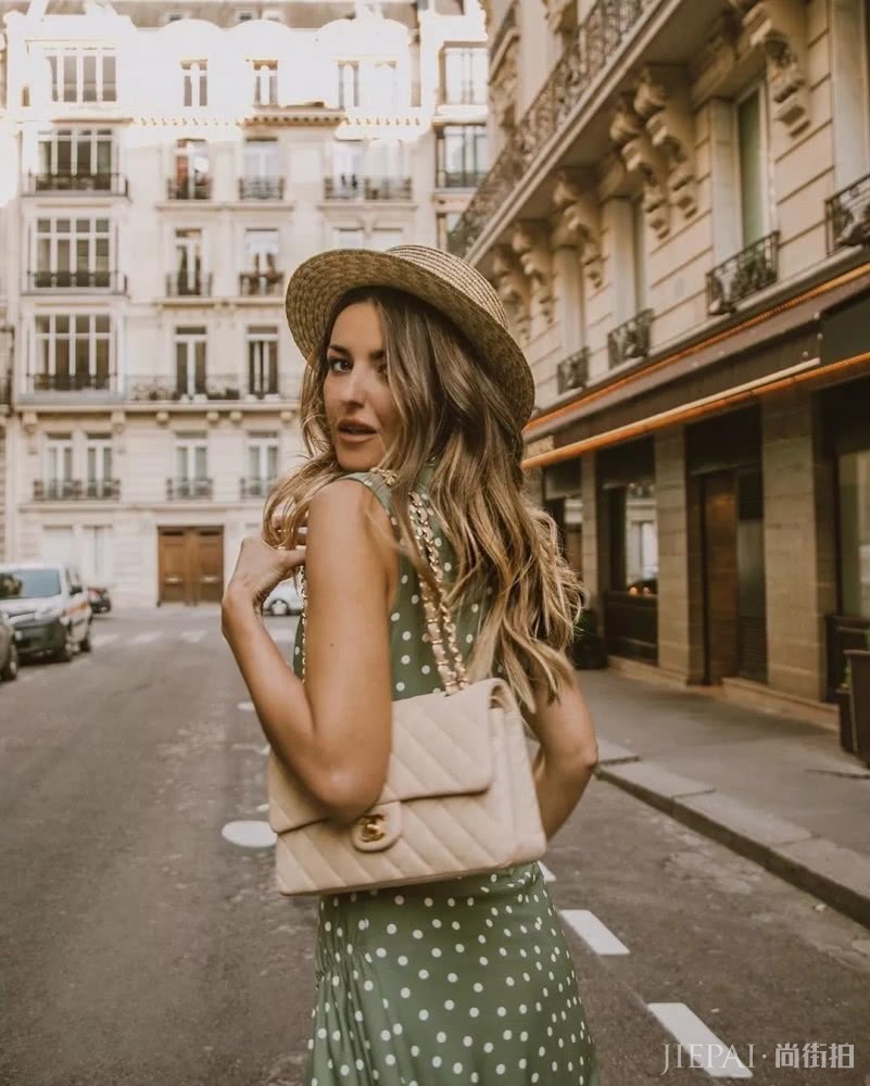 香芋紫和冰岛蓝,典型女人温柔色