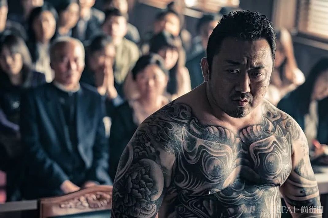 现在韩国热门的男演员,是这位萌硬汉