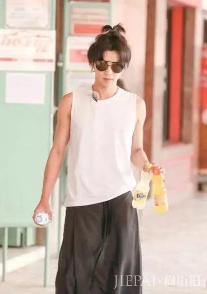 夏天该弄一个什么样的发型才能又美又凉快？