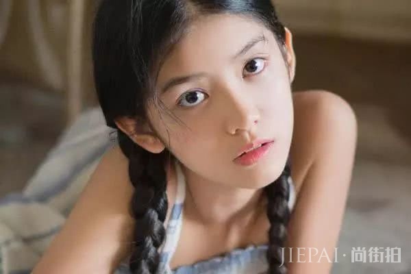 被称为“小章子怡”的她因合作王凯爆红，小小年纪就已是老戏骨