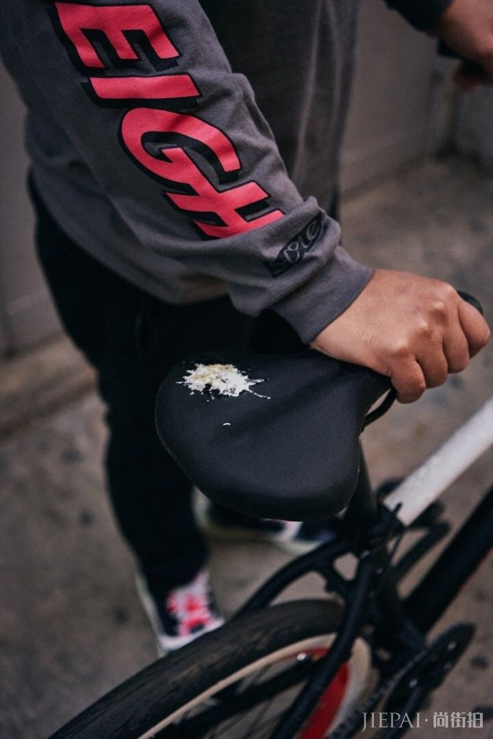 酷炫出行！Staple 今季携手 Raleigh 发售鸽子主题限定单车