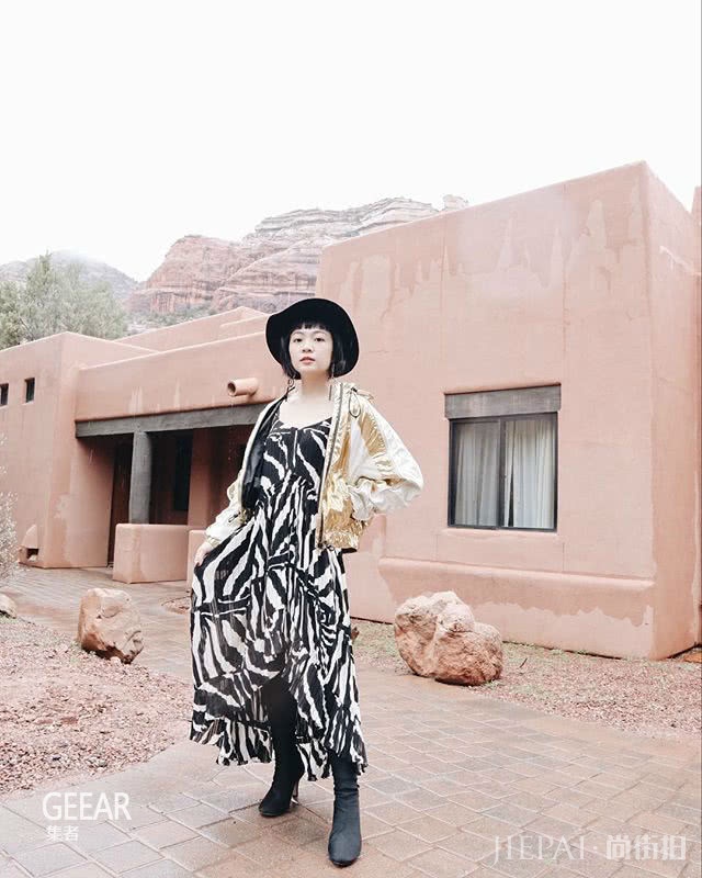 看时尚博主Meg的穿衣搭配风格 真是娇小妹子的最佳模板