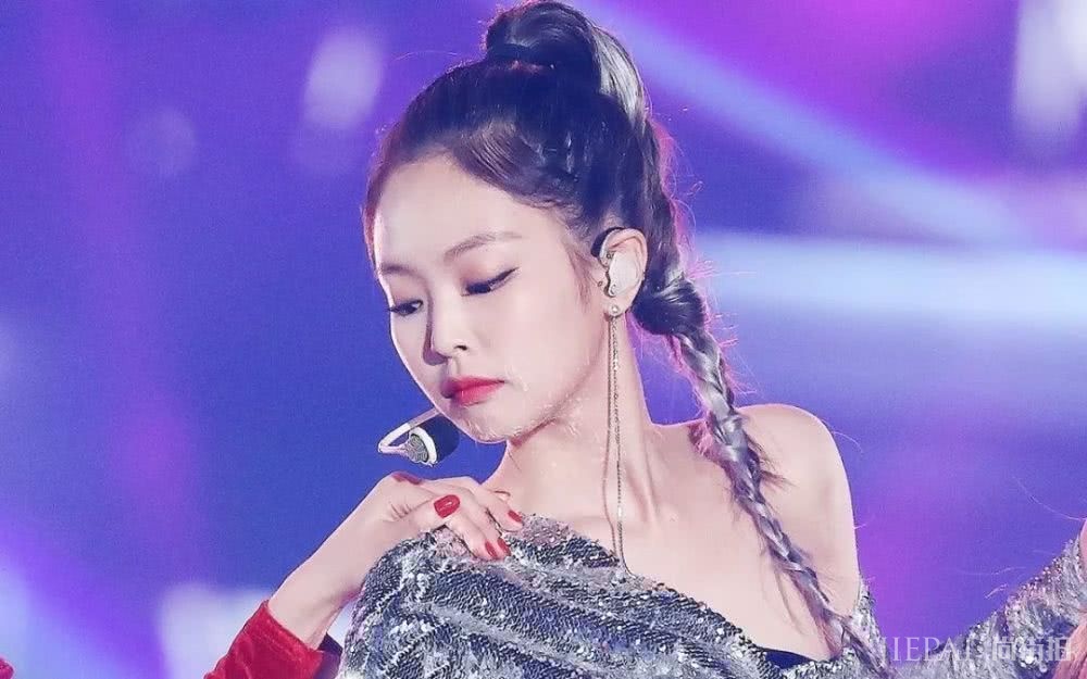 四款夏季清凉发型，适合所有脸型还显脸小