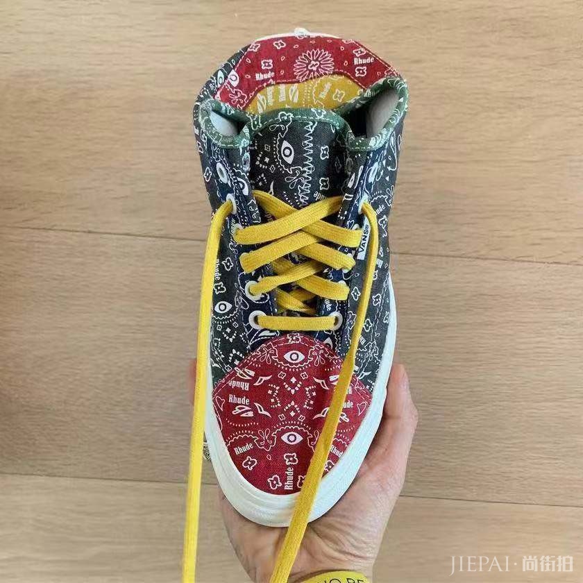 RHUDE x Vans 联名系列发售登记已开始！你还在等什么？