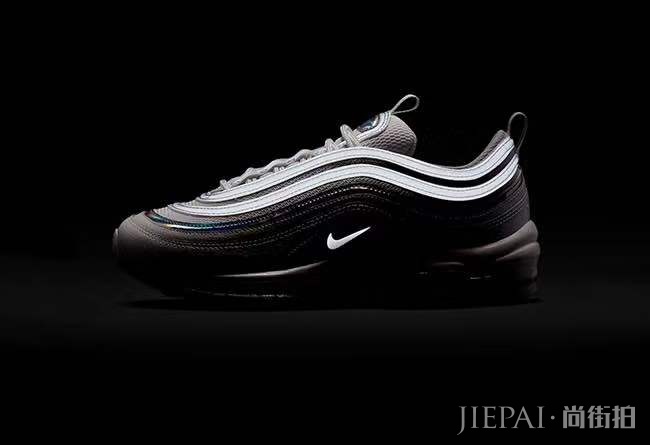 镭射小白鞋？这双 Air Max 97 我都想冲了！