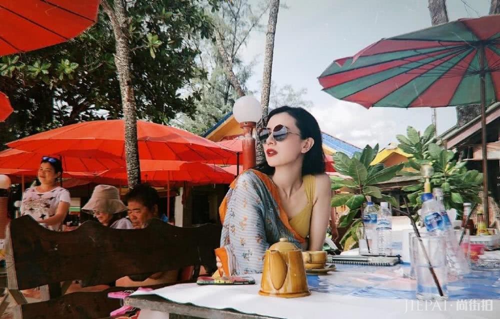 少女感如何保留?40岁冻龄女神亲身示范,高段位私服攻略赶紧收