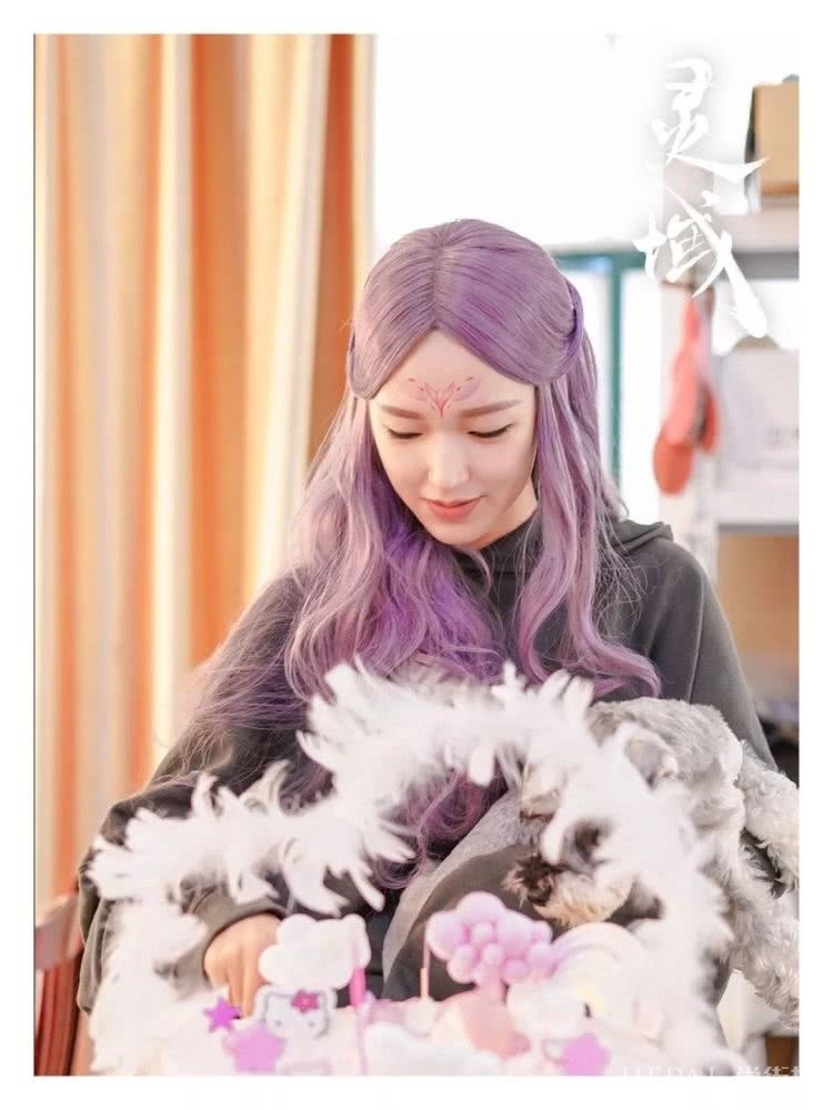 程潇紫色头发又上热搜啦？Tony老师麻烦染一下