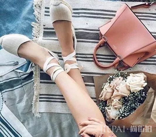 舒适与美貌并行,今夏必备一双渔夫鞋