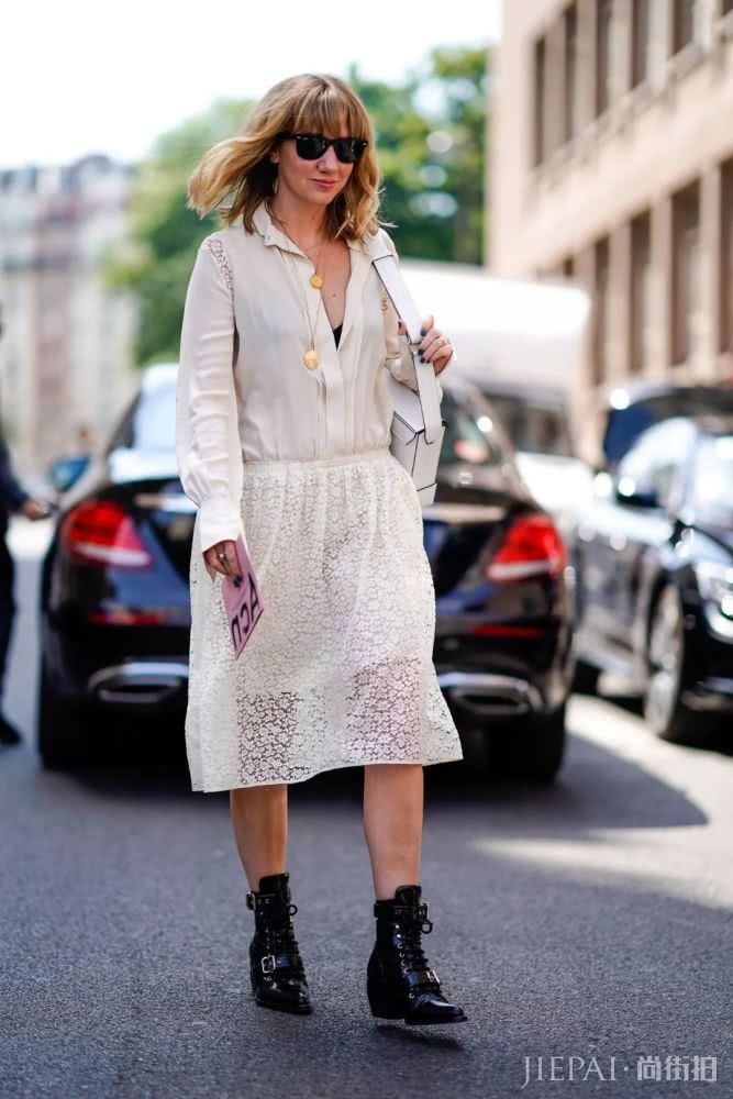 一条连衣裙解锁夏日N种时髦搭配