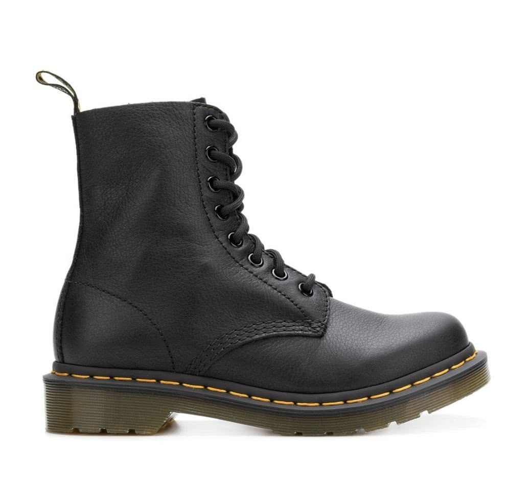 只会学泫雅穿搭?看宋妍霏穿衣打扮经了解一下