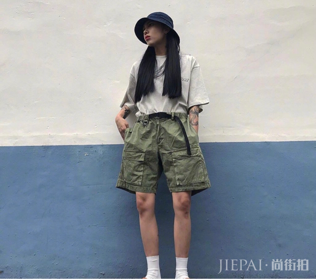 夏季穿搭教科书，当选chic风，美得同时又显瘦