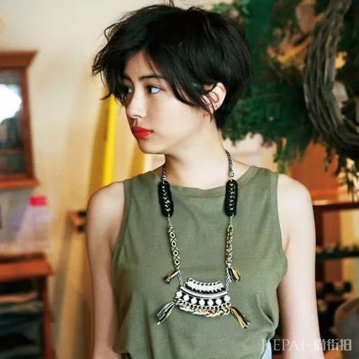 最适合圆脸和大脸的日系发型，不要再纠结留长发还是剪短发了