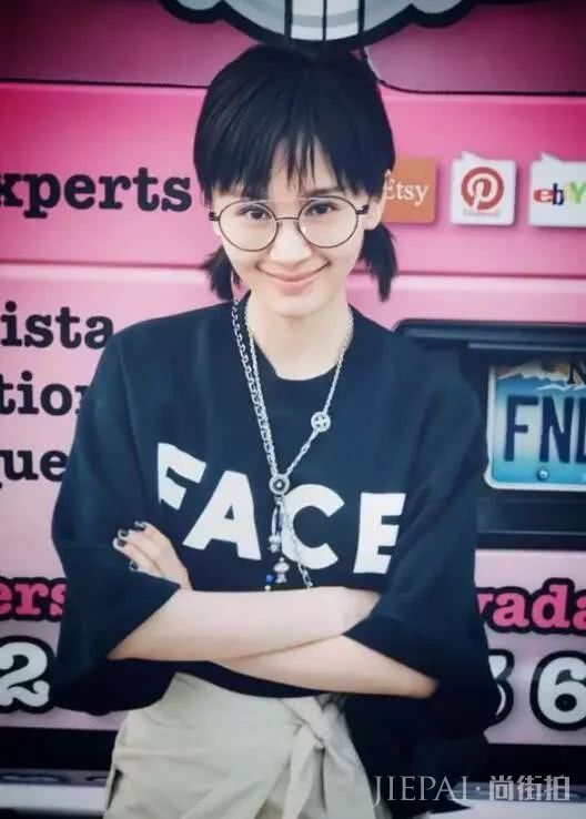 夏天该弄一个什么样的发型才能又美又凉快？