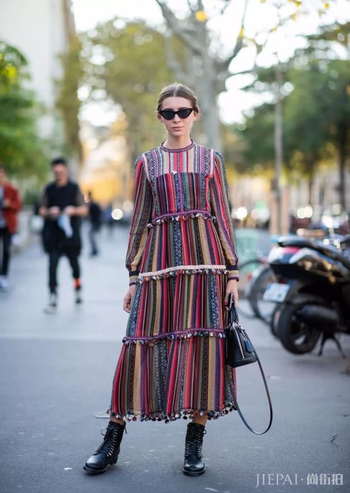 七月还没减肥成功?就让这条裙子帮你瘦着整个夏季吧