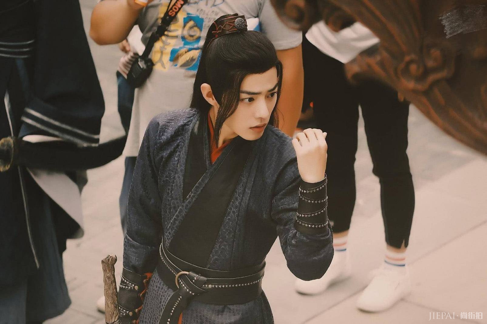 肖战参加《陈情令101》,吴宣仪疯狂应援,学长王一博也被支持