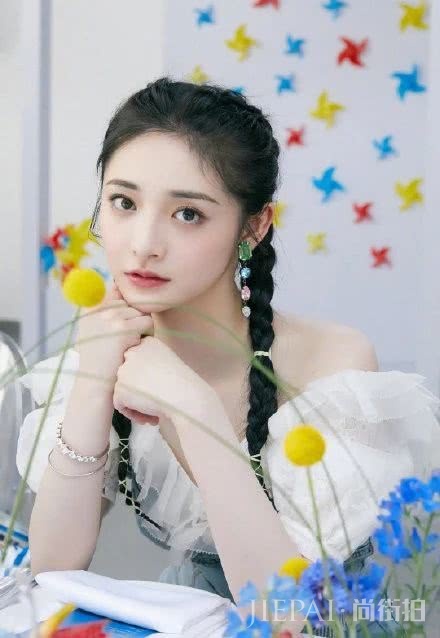 6款高颜值编发，谁扎谁美还减龄