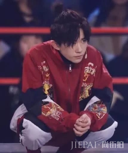 夏天该弄一个什么样的发型才能又美又凉快？