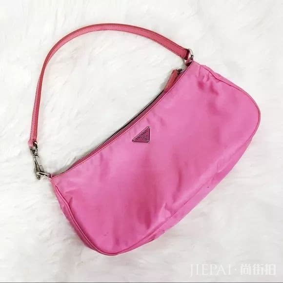 只会学泫雅穿搭?看宋妍霏穿衣打扮经了解一下