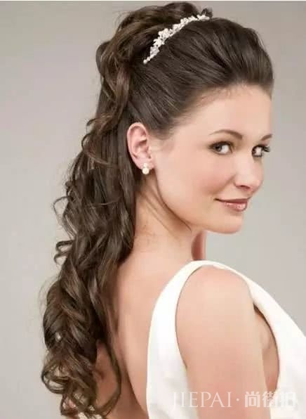 时髦精首选发型，瘦脸又好看