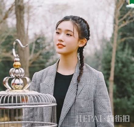 6款高颜值编发，谁扎谁美还减龄