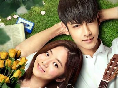 罗云熙正在亲陈钰琪,被导演喊“咔”,陈钰琪一脸疑惑的看着导演