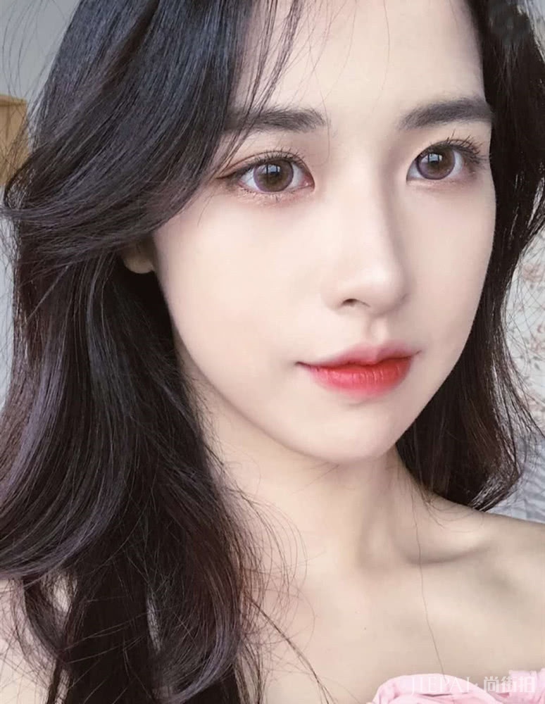 夏季清淡斩男妆,粉嫩不俗气温柔到化