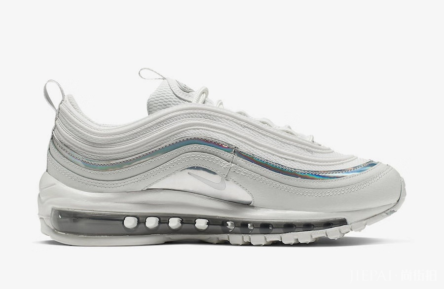 镭射小白鞋？这双 Air Max 97 我都想冲了！