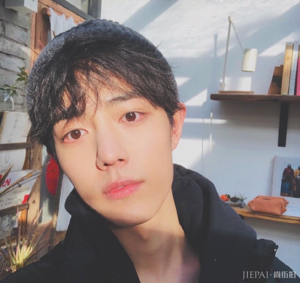 肖战正装私服大公开,教你怎么保持住自己的少年感