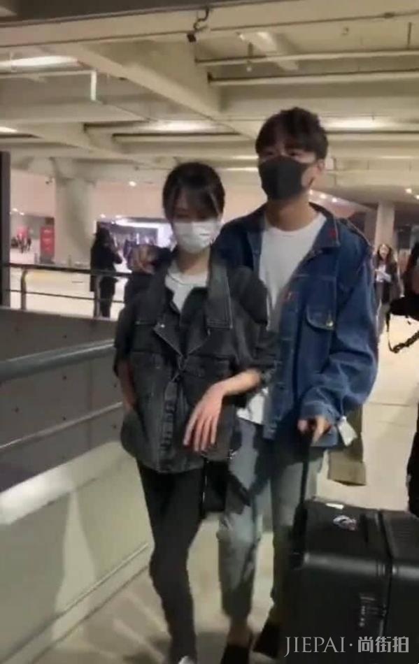 郑爽发文否认要结婚，霸气回应黑粉：你嫌弃我，我还嫌弃你呢