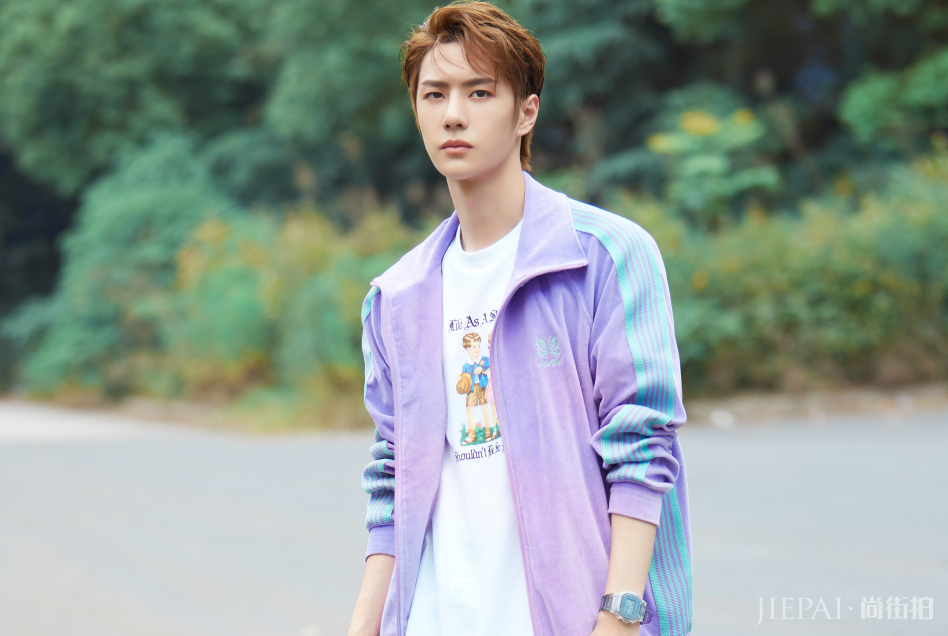 王一博被迫营业大喘粗气，疑问四连逗笑伴舞，粉丝直言凭本事拿钱