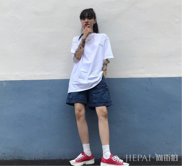 夏季穿搭教科书，当选chic风，美得同时又显瘦