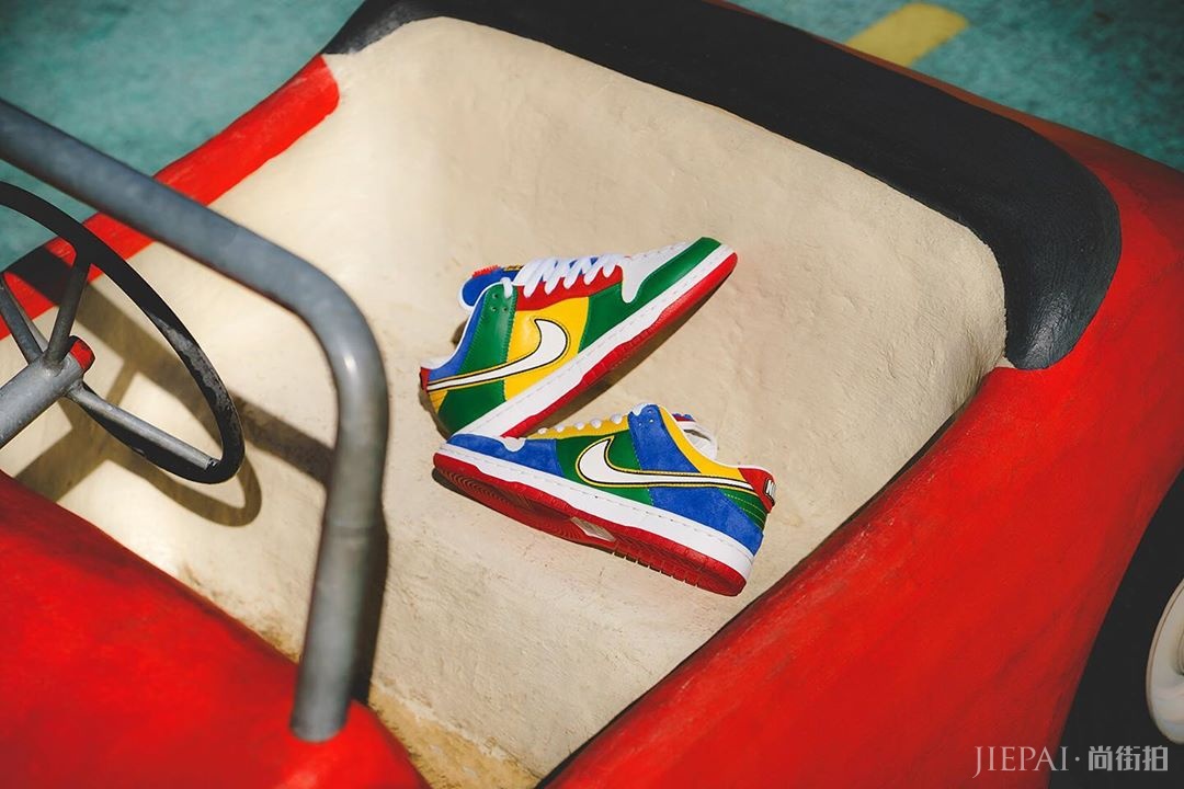 乐高 x NIKE Dunk SB Low，这谁顶得住啊！